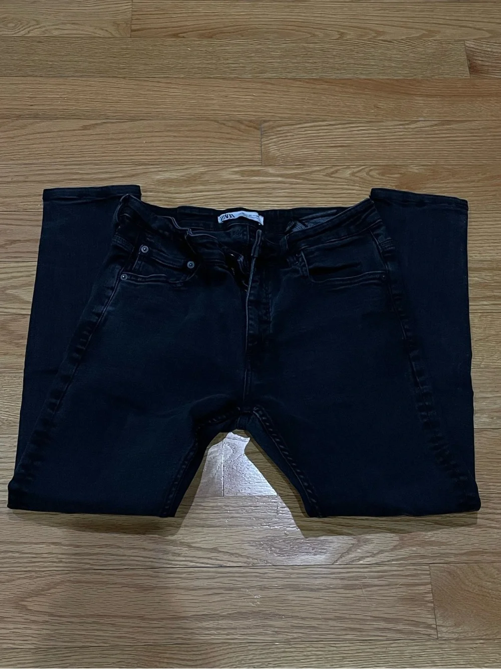 Zara Black Skinny Jeans - Sleek Slim Fit